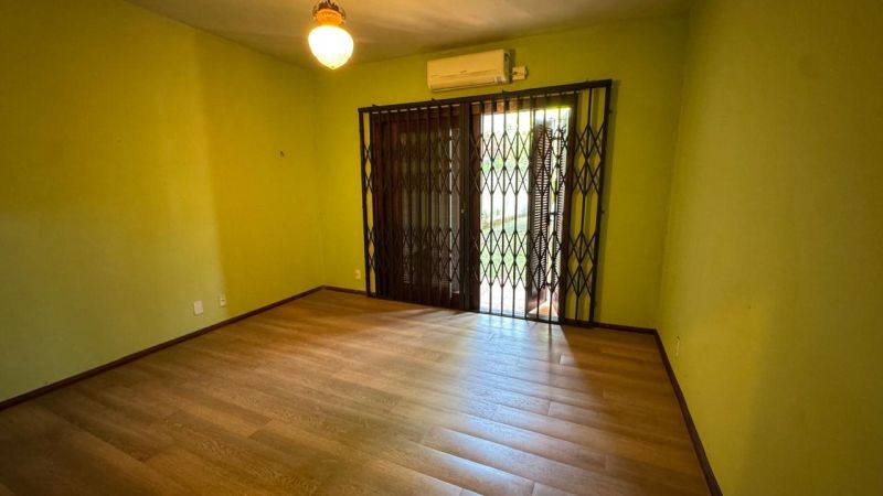 Casa com 3 quartos, 3 banheiros e 296m² à venda no bairro Morro do Leoncio, Taquara