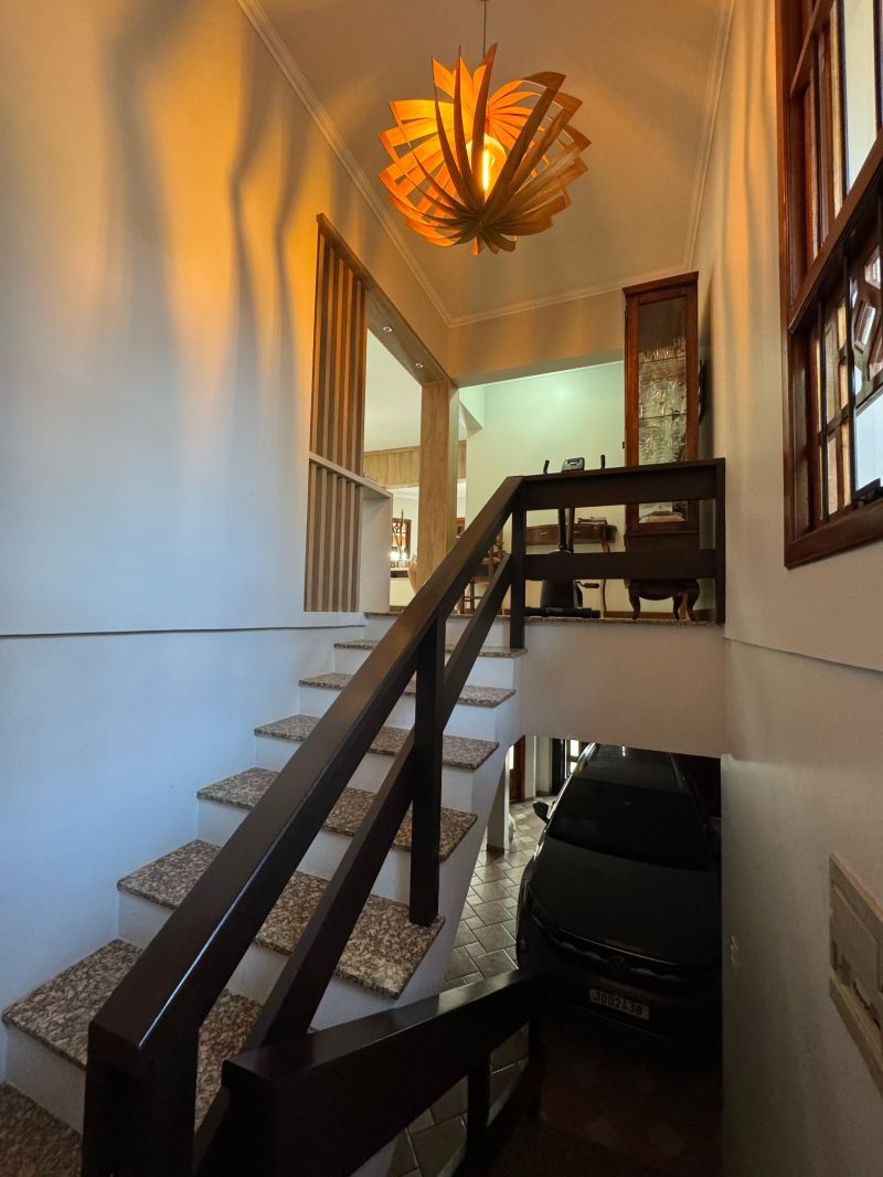 Casa com 4 quartos, 3 banheiros e 276m² à venda no bairro Morro do Leoncio, Taquara