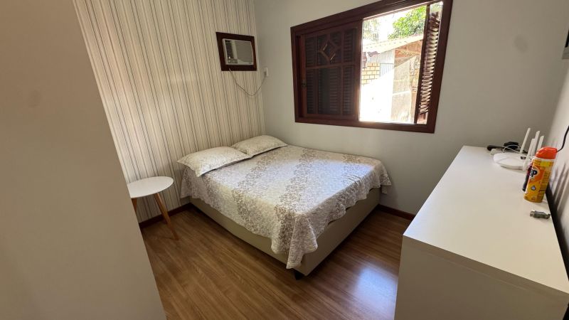 Casa com 4 quartos, 3 banheiros e 276m² à venda no bairro Morro do Leoncio, Taquara