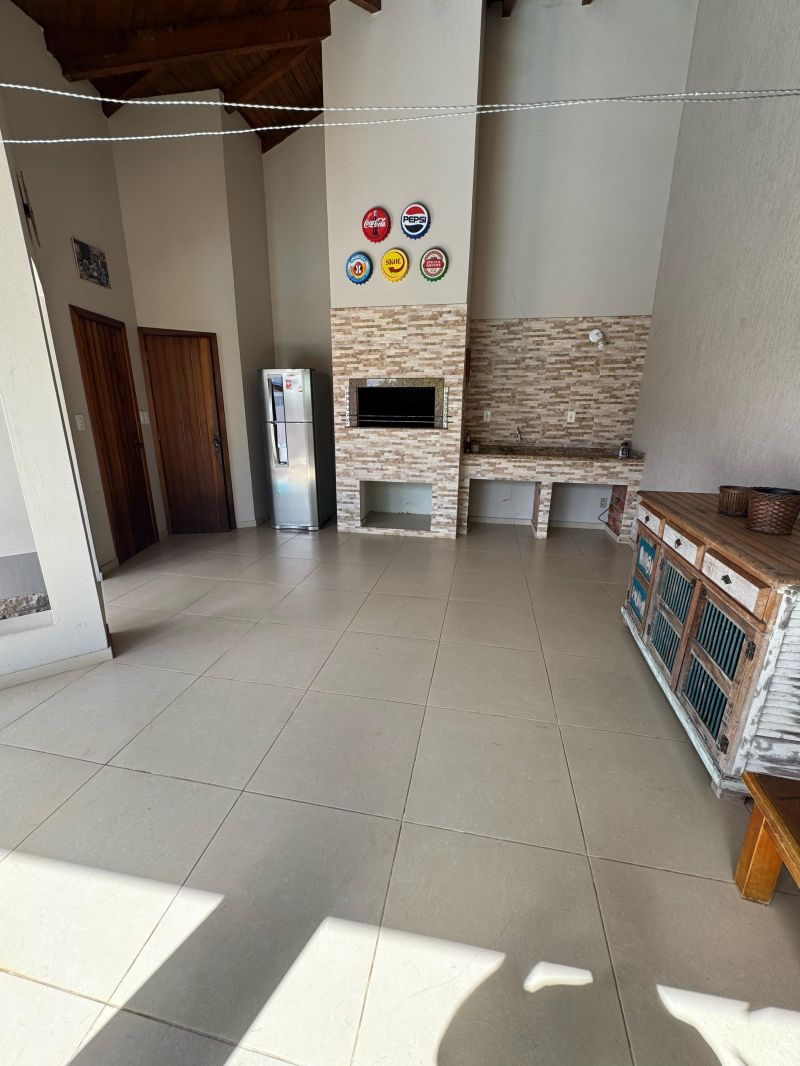 Casa com 4 quartos, 3 banheiros e 276m² à venda no bairro Morro do Leoncio, Taquara