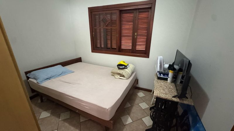 Casa com 4 quartos, 3 banheiros e 276m² à venda no bairro Morro do Leoncio, Taquara
