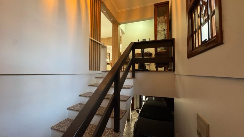 Casa com 4 quartos, 3 banheiros e 276m² à venda no bairro Morro do Leoncio, Taquara
