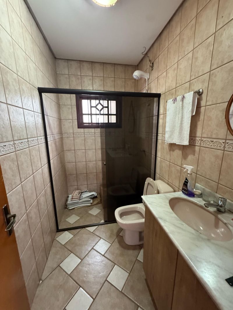 Casa com 4 quartos, 3 banheiros e 276m² à venda no bairro Morro do Leoncio, Taquara