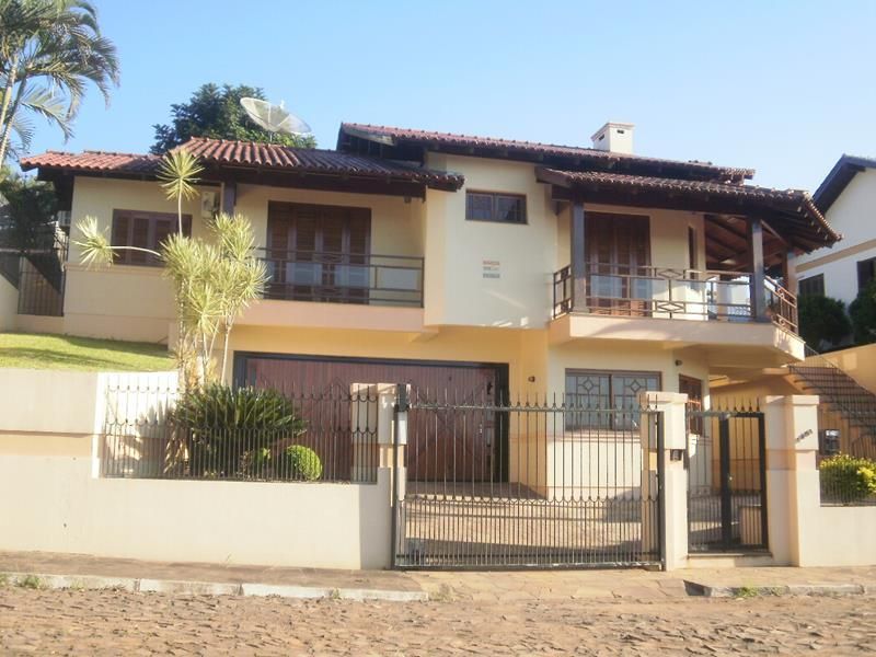 Casa com 4 quartos, 3 banheiros e 276m² à venda no bairro Morro do Leoncio, Taquara