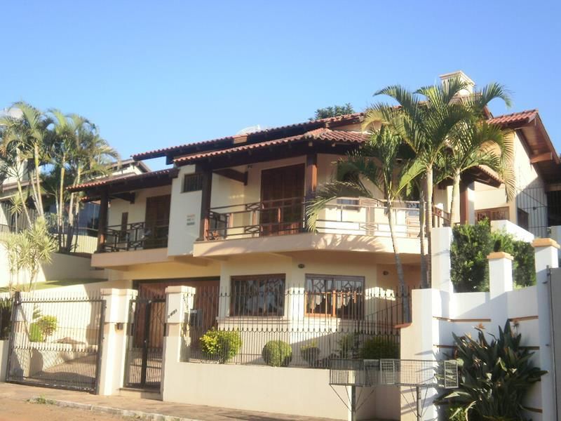 Casa com 4 quartos, 3 banheiros e 276m² à venda no bairro Morro do Leoncio, Taquara