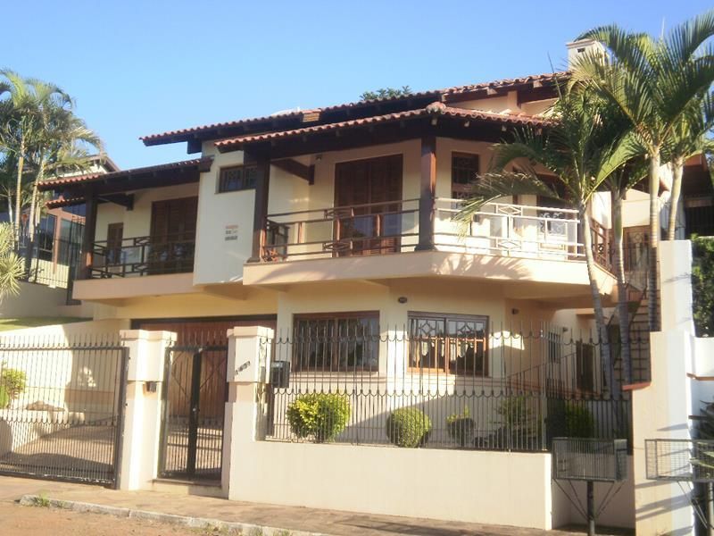 Casa com 4 quartos, 3 banheiros e 276m² à venda no bairro Morro do Leoncio, Taquara