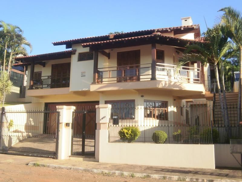 Casa com 4 quartos, 3 banheiros e 276m² à venda no bairro Morro do Leoncio, Taquara