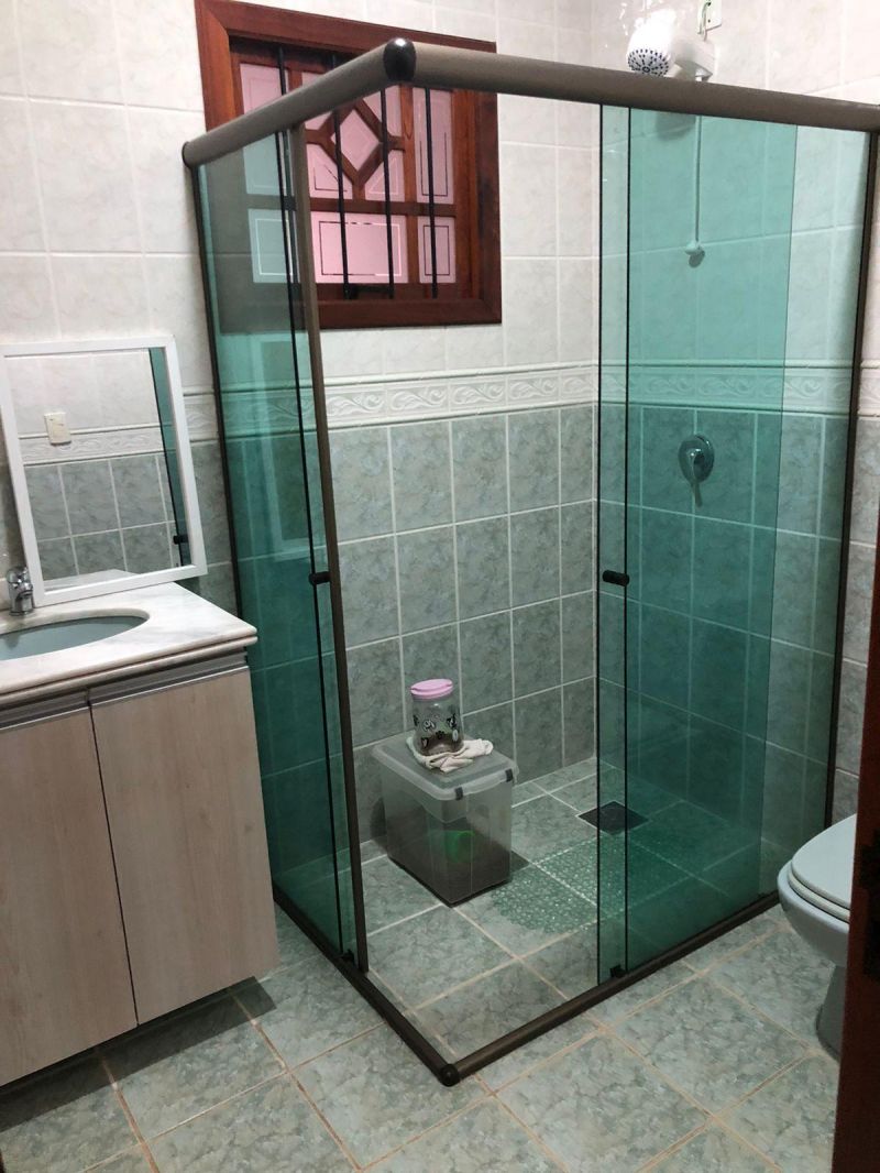 Casa com 4 quartos, 3 banheiros e 276m² à venda no bairro Morro do Leoncio, Taquara