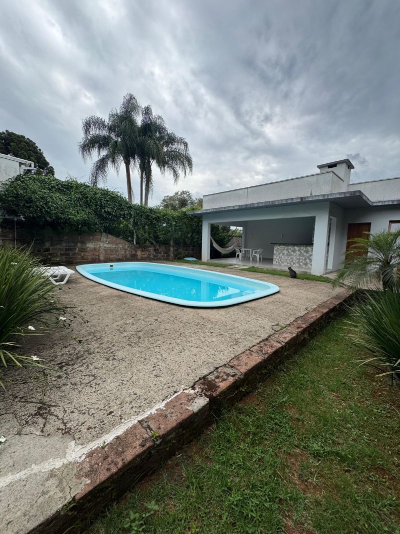 Casa com 2 quartos, 3 banheiros e 235m² à venda no bairro Morro do Leoncio, Taquara