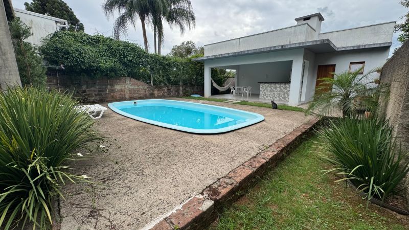 Casa com 2 quartos, 3 banheiros e 235m² à venda no bairro Morro do Leoncio, Taquara
