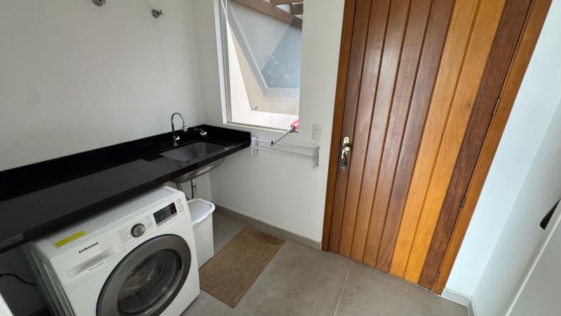 Casa com 2 quartos, 3 banheiros e 235m² à venda no bairro Morro do Leoncio, Taquara