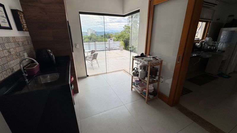 Casa com 2 quartos, 3 banheiros e 235m² à venda no bairro Morro do Leoncio, Taquara