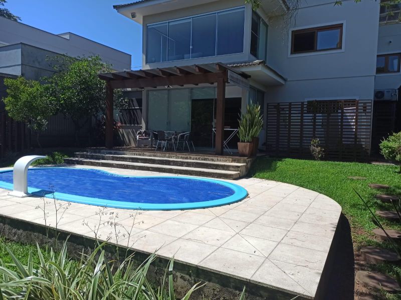 Casa com 2 quartos, 4 banheiros e 302m² à venda no bairro Morro do Leoncio, Taquara