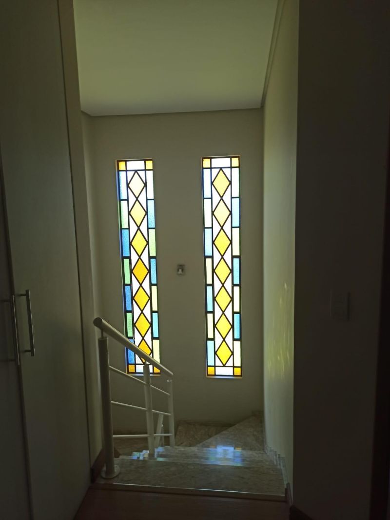 Casa com 2 quartos, 4 banheiros e 302m² à venda no bairro Morro do Leoncio, Taquara