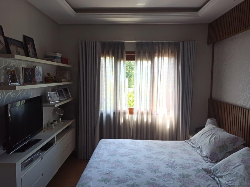 Casa com 2 quartos, 4 banheiros e 302m² à venda no bairro Morro do Leoncio, Taquara