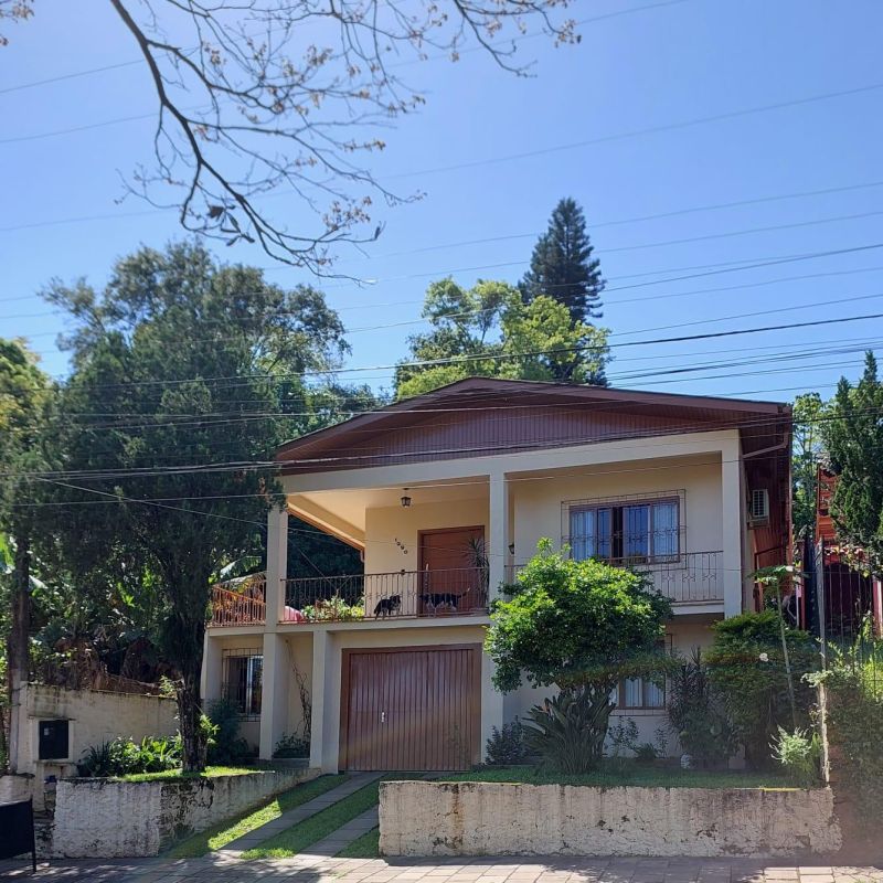 Casa com 4 quartos, 2 banheiros e 200m² à venda no bairro Morro do Leoncio, Taquara