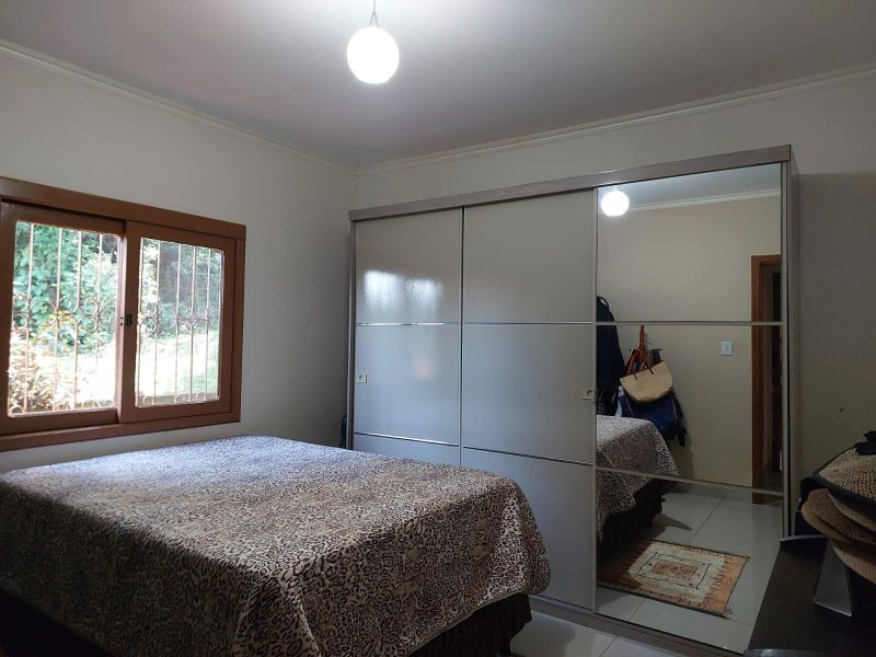 Casa com 4 quartos, 2 banheiros e 200m² à venda no bairro Morro do Leoncio, Taquara