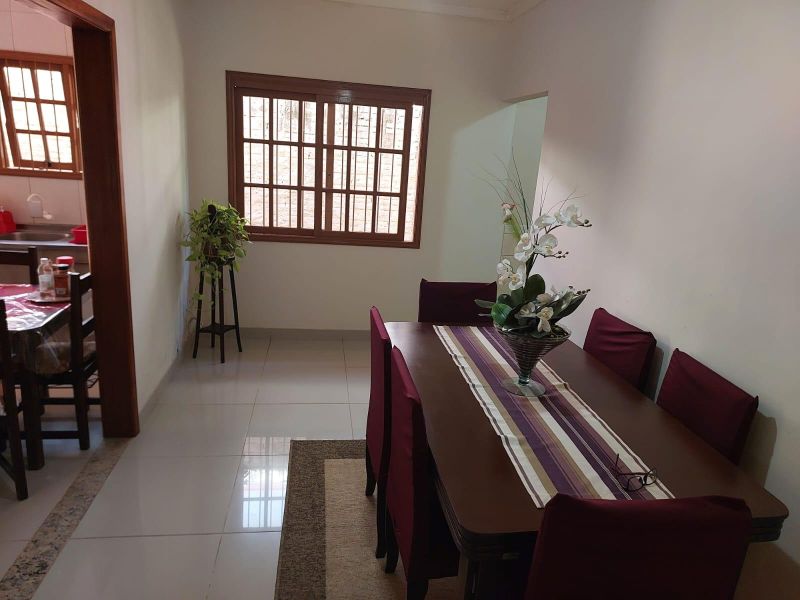 Casa com 4 quartos, 2 banheiros e 200m² à venda no bairro Morro do Leoncio, Taquara