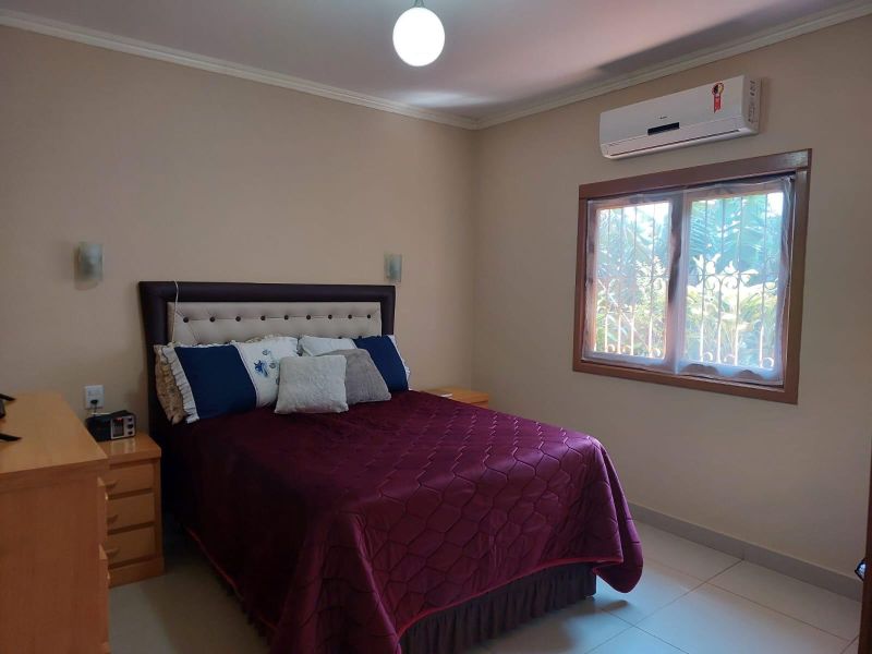 Casa com 4 quartos, 2 banheiros e 200m² à venda no bairro Morro do Leoncio, Taquara