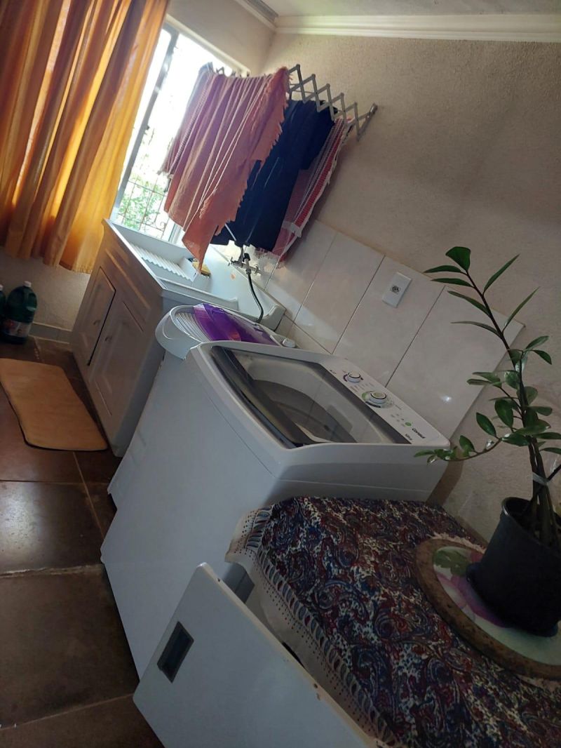 Casa com 4 quartos, 2 banheiros e 200m² à venda no bairro Morro do Leoncio, Taquara