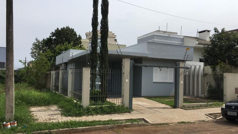 Casa com 3 quartos, 2 banheiros e 130m² à venda no bairro Morro do Leoncio, Taquara