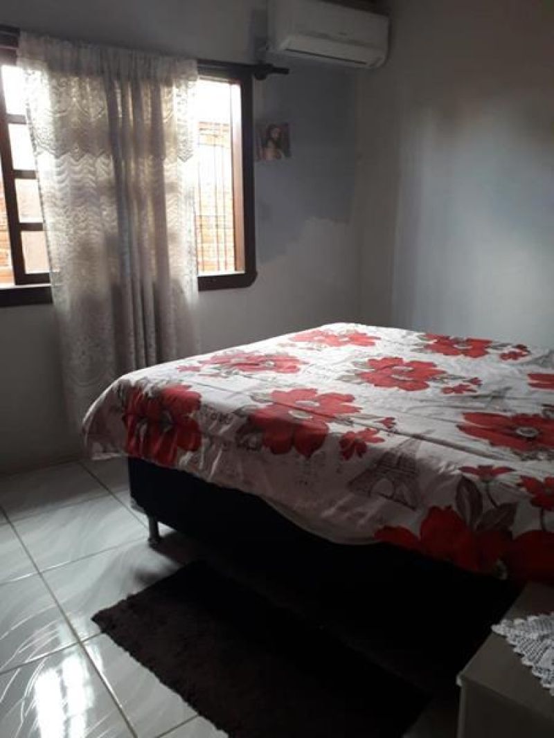 Casa com 3 quartos, 2 banheiros e 150m² à venda no bairro Morro do Leoncio, Taquara