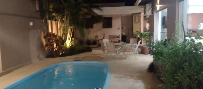 Casa com 3 quartos, 4 banheiros e 250m² à venda no bairro Morro do Leoncio, Taquara