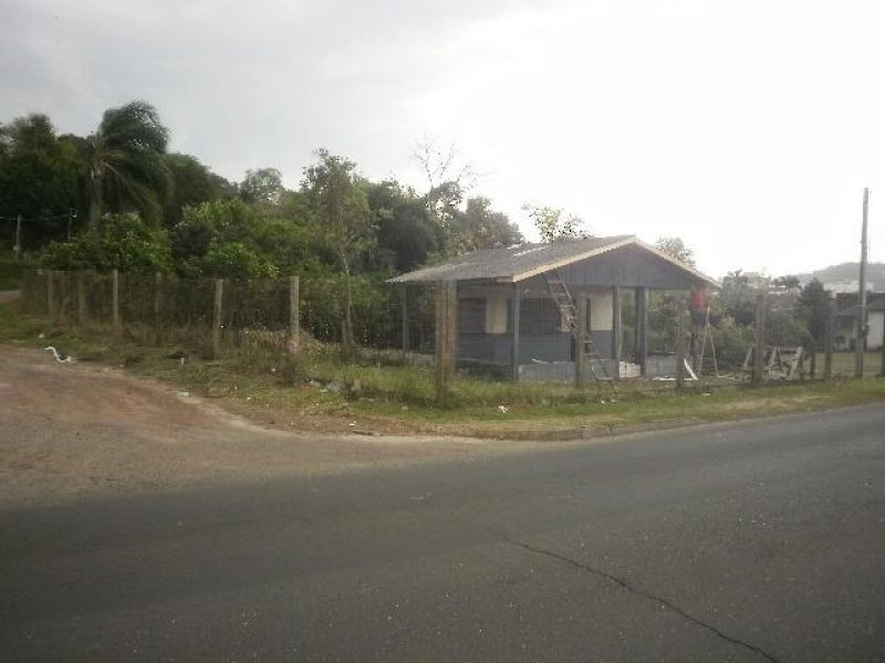 Terreno à venda no bairro Morro do Leoncio, Taquara