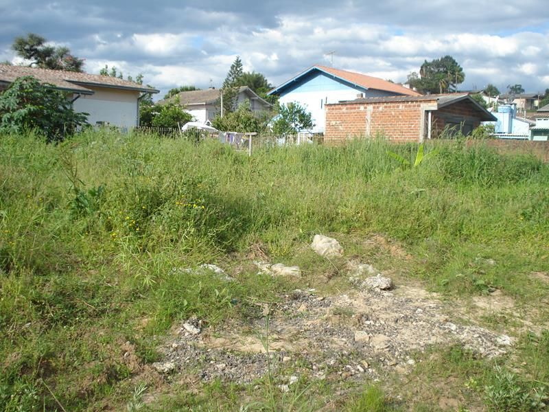 Terreno à venda no bairro Cruzeiro do Sul, Taquara