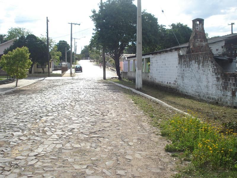 Terreno à venda no bairro Cruzeiro do Sul, Taquara