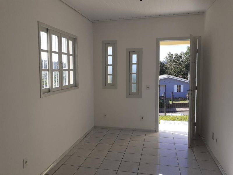 Casa com 2 quartos, 1 banheiro e 110m² à venda no bairro Mundo Novo, Taquara