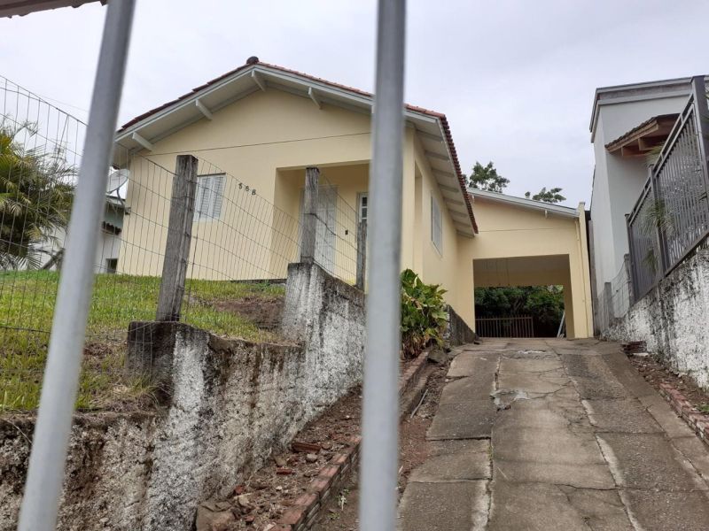 Casa com 2 quartos, 1 banheiro e 110m² à venda no bairro Mundo Novo, Taquara