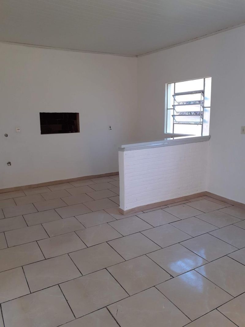 Casa com 2 quartos, 1 banheiro e 110m² à venda no bairro Mundo Novo, Taquara