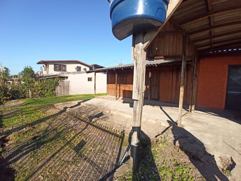 Prédio com 2 banheiros e 360m² à venda no bairro Mundo Novo, Taquara