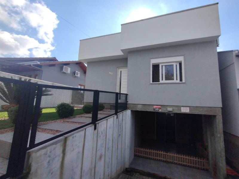 Casa com 3 quartos, 2 banheiros e 108m² à venda no bairro Mundo Novo, Taquara