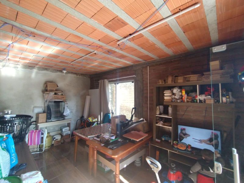 Casa com 3 quartos, 2 banheiros e 108m² à venda no bairro Mundo Novo, Taquara