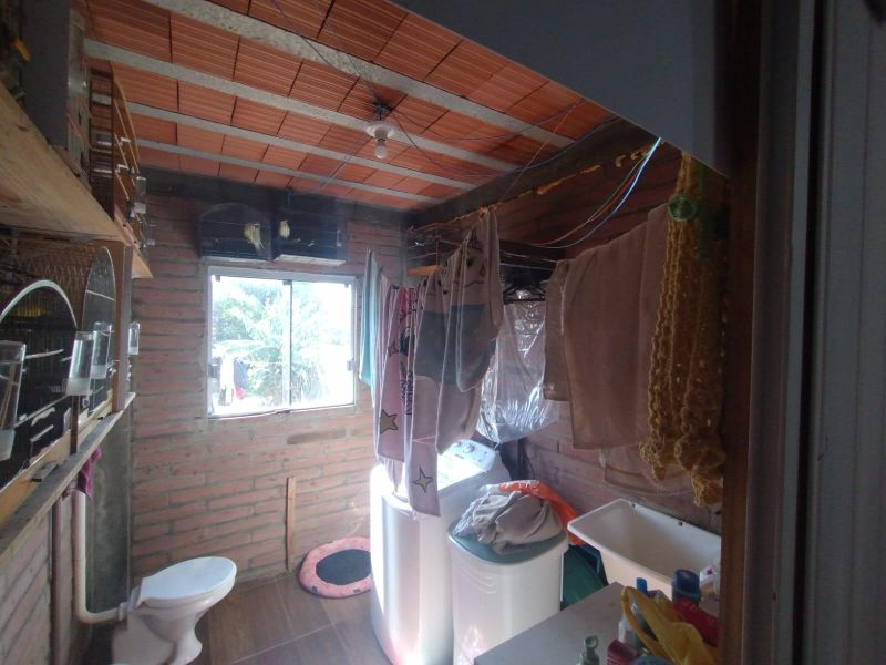 Casa com 3 quartos, 2 banheiros e 108m² à venda no bairro Mundo Novo, Taquara