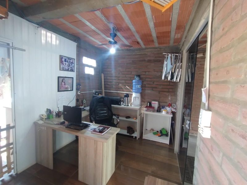 Casa com 3 quartos, 2 banheiros e 108m² à venda no bairro Mundo Novo, Taquara