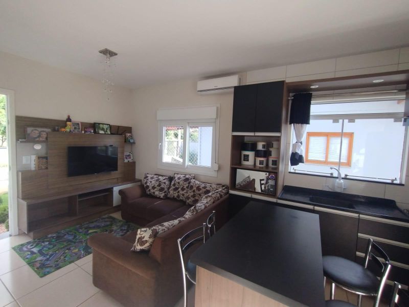 Casa com 3 quartos, 2 banheiros e 108m² à venda no bairro Mundo Novo, Taquara