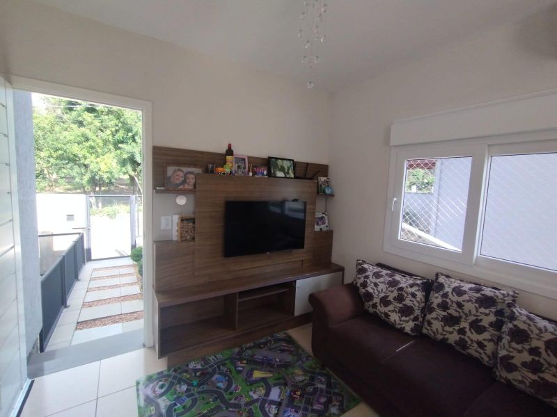 Casa com 3 quartos, 2 banheiros e 108m² à venda no bairro Mundo Novo, Taquara