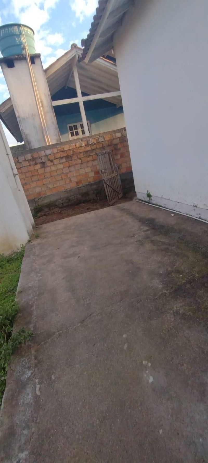 Casa com 2 quartos, 1 banheiro e 70m² à venda no bairro Mundo Novo, Taquara