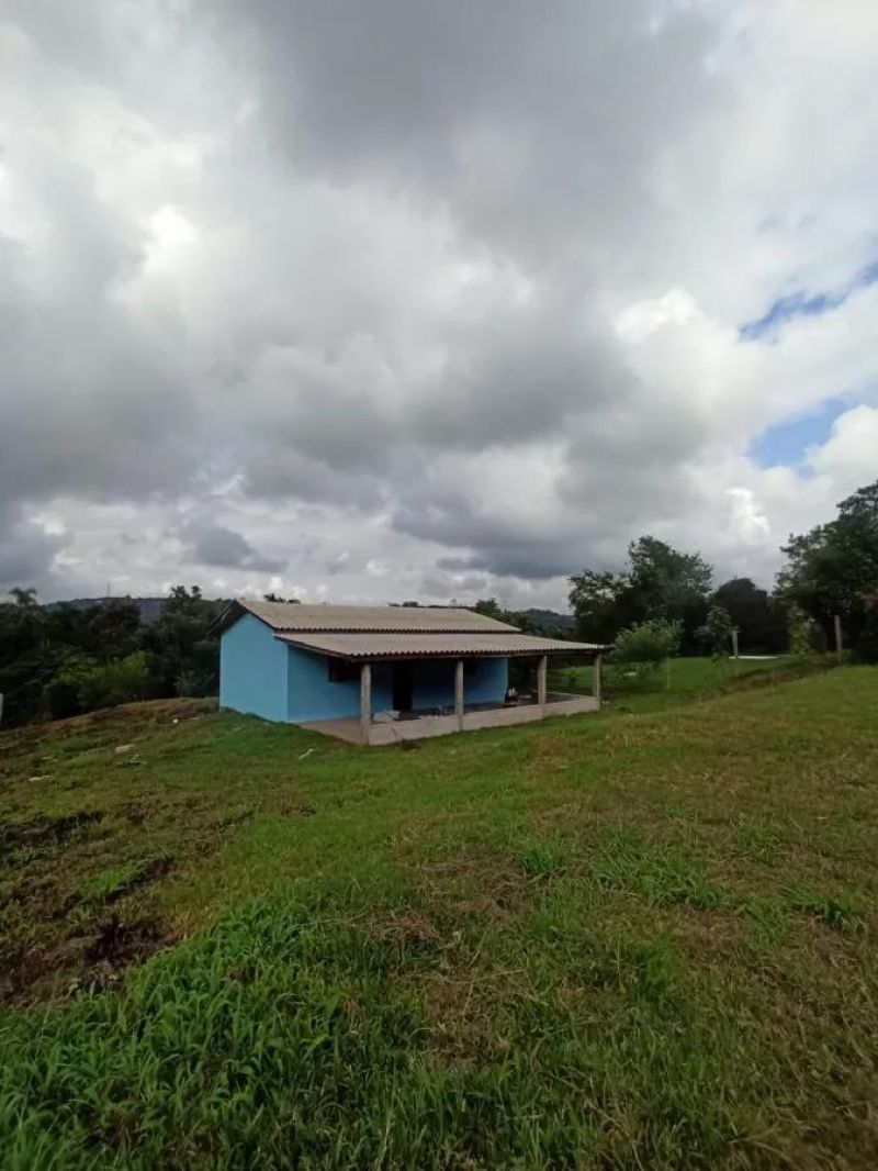 Sítio localizado na Estrada do Pinhal - Parobé, RS