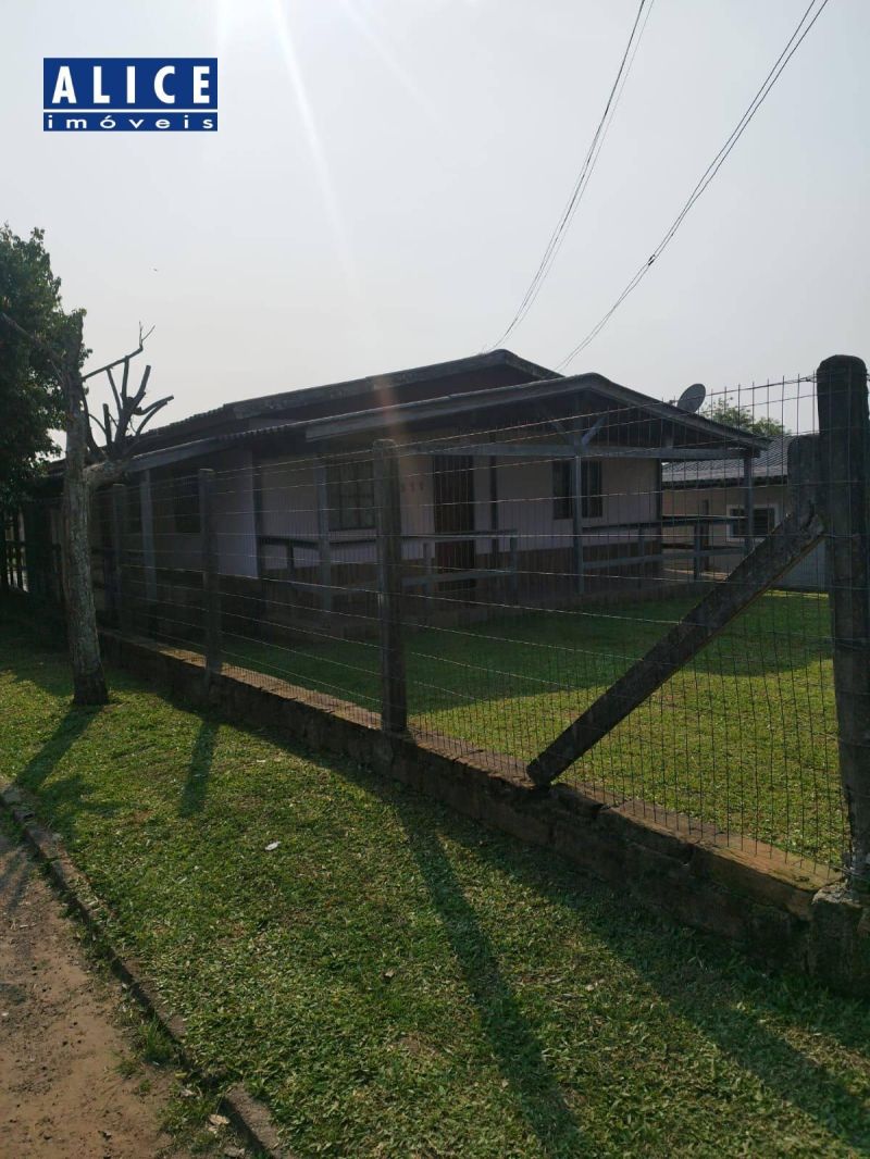 Casa com 4 quartos e 1 banheiro à venda no bairro Mundo Novo, Taquara