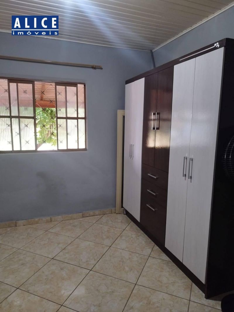 Casa com 4 quartos e 1 banheiro à venda no bairro Mundo Novo, Taquara