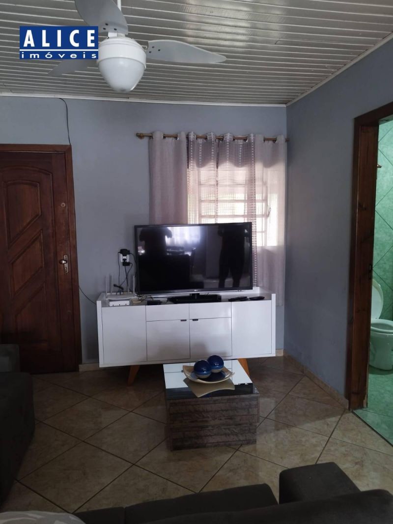 Casa com 4 quartos e 1 banheiro à venda no bairro Mundo Novo, Taquara