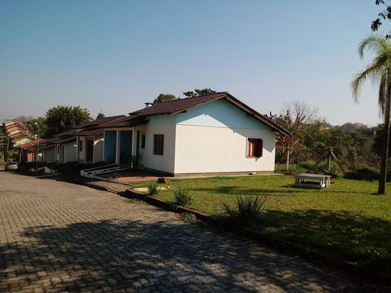 Casa com 2 quartos, 1 banheiro e 84m² à venda no bairro Mundo Novo, Taquara