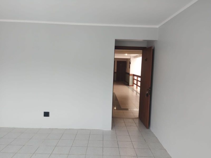 Sala com 1 banheiro e 50m² à venda no bairro Sagrada Familia, Taquara