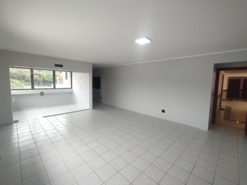 Sala com 1 banheiro e 50m² à venda no bairro Sagrada Familia, Taquara