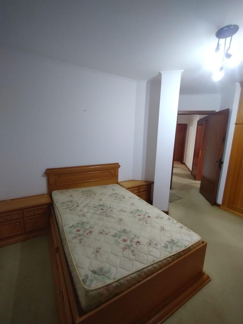 Apartamento com 3 quartos, 2 banheiros e 135m² à venda no bairro Sagrada Familia, Taquara