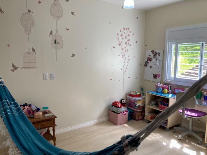 Casa com 4 quartos, 3 banheiros e 406m² à venda no bairro Sagrada Familia, Taquara